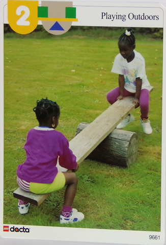 Set 9661 Activity Card Orange 2 - Playing Outdoors (4100117 - UK/AUS/NZ/OS)