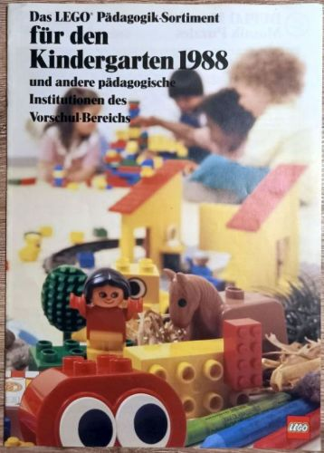 1988 Large CH/D Dacta - Das LEGO Pädagogik-Sortiment für den Kindergarten 1988 und andere pädagogische Institutionen des Vorschul-Bereichs (950111-CH/D)