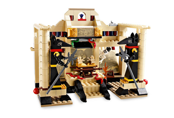 LEGO Indiana Jones PearlLtGold slope brick 47457 Set 7621 & 6243 