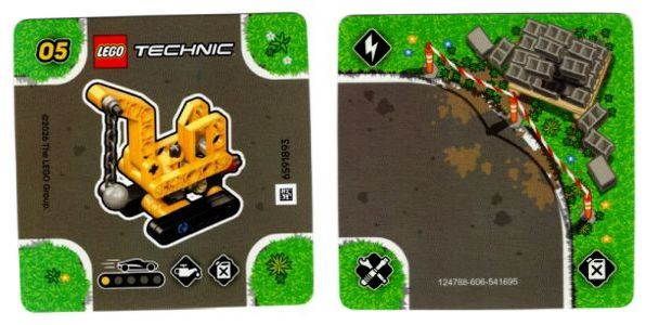 Mighty Machines Trading Card Series 1 - # 05 Wrecking Ball Crane