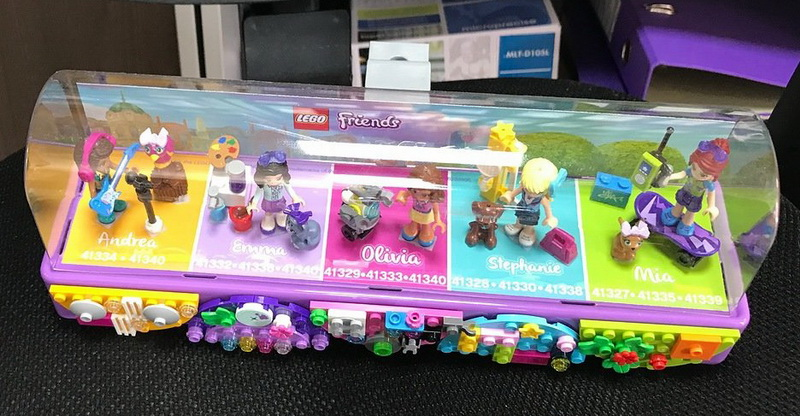 Display Assembled Minifigures Friends Andrea Emma Olivia