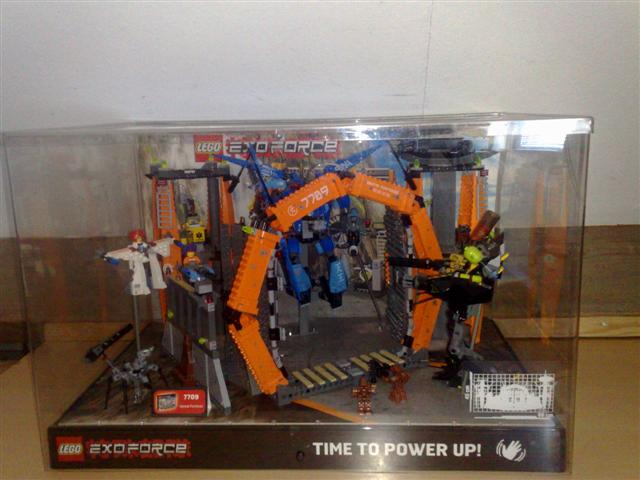 Display Assembled Set, Exo-Force 7709 in Plastic Case