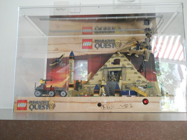 Display Assembled Set, Pharaoh's Quest Set 7327 in Plastic Case