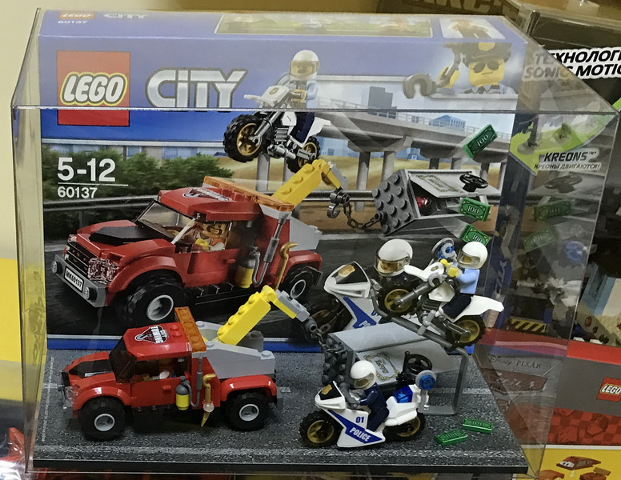 Display Assembled Set, City Set 60137 in Plastic Case