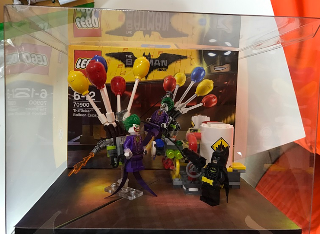 Display Assembled Set, The LEGO Batman Movie Set 70900 in Plastic Case