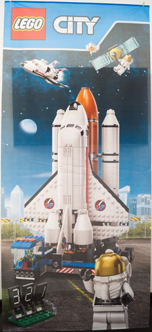 Display Flag Cloth, City Space Utility Shuttle and Spaceport