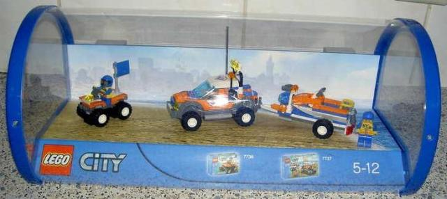 Display Assembled Set, City Sets 7736 and 7737 in Plastic Case