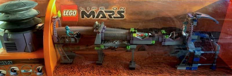 Display Assembled Set, Life on Mars Set 7317 in Plastic Case