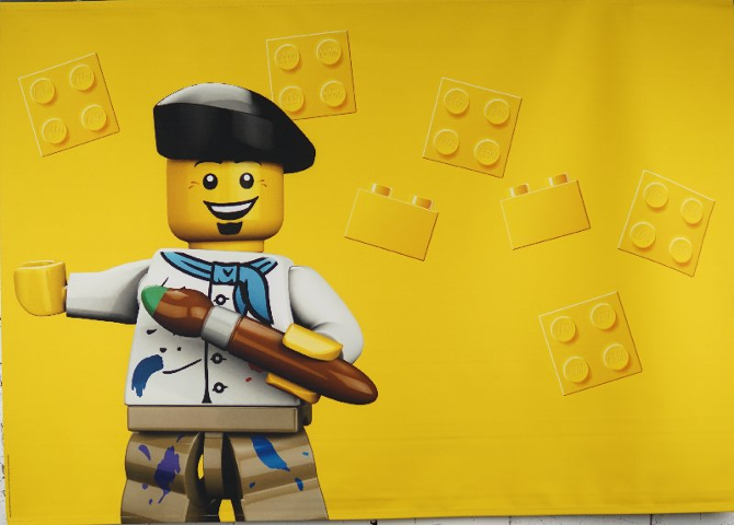 Display Flag Cloth, Velcro, Painter with Brush