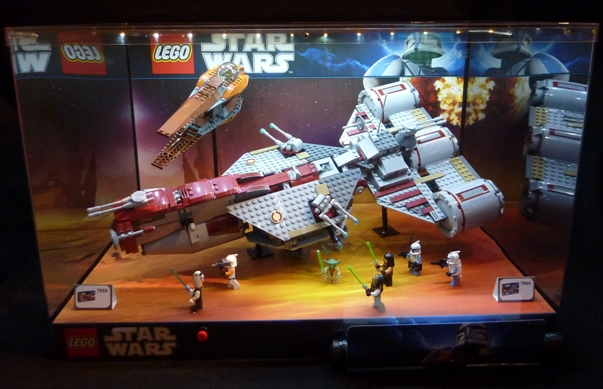Display Assembled Set, Large Plastic Case for Star Wars Clone Wars with Light and Sound (shows 7964 and 7959)