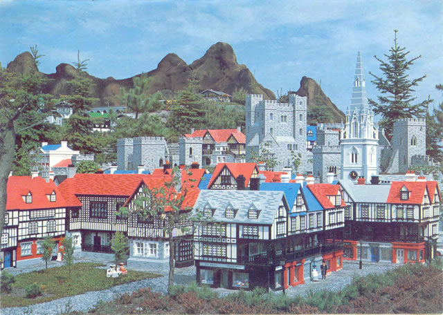 Birthday Card - Exclusive for UK Lego Builders Club - 1980