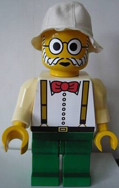 Display Figure 7in x 11in x 19in (Dr. Charles Lightning)