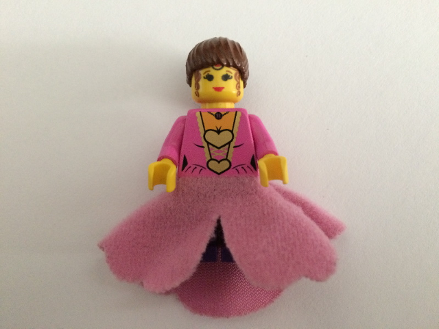 Magnet, Minifigure Princess with Cloth Skirt