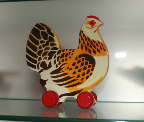Wooden Pull-Along Chicken
