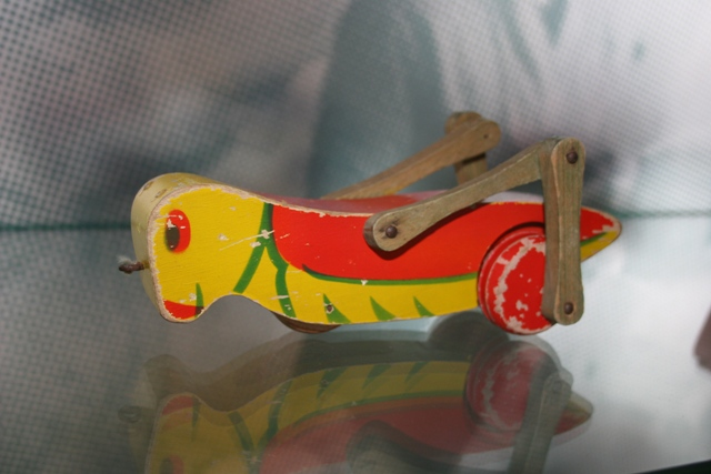 Wooden Pull-Along Grasshopper