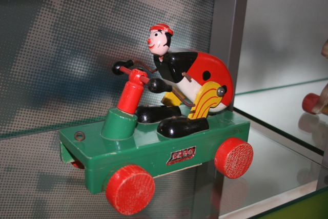 Wooden Pull-Along Ladybug