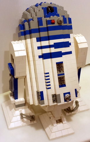 R2-D2 (Glued)