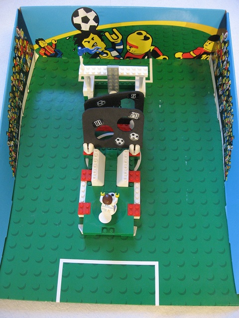 Display Assembled Theme Interactive, Soccer, Cardboard