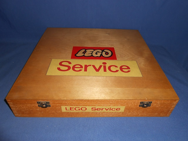 Wooden Storage Box Large Square (Double Latch) Retailer with LEGO Logo and Service Pattern