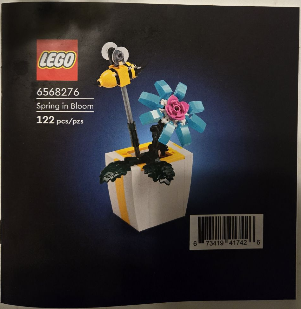 Barnes & Noble Exclusive Build - Spring in Bloom