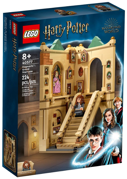 Hogwarts Grand Staircase: The Evolution of a MOC - BrickNerd - All things  LEGO and the LEGO fan community