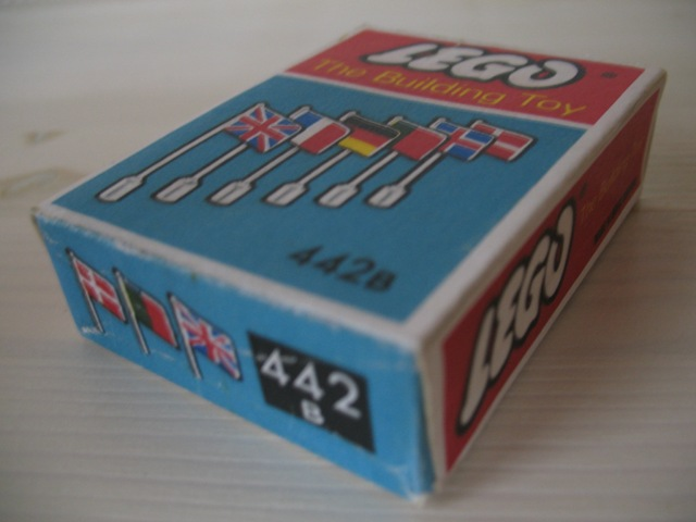 6 International Flags (The Building Toy)