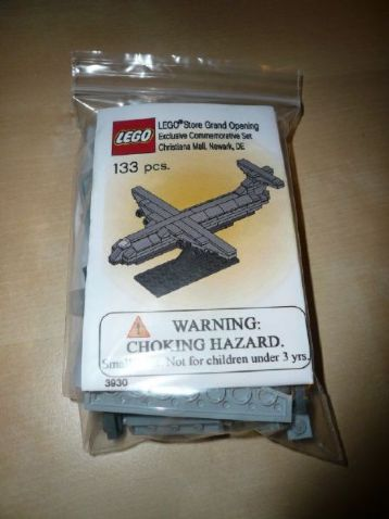 LEGO Store Grand Opening Exclusive Set, Christiana Mall, Newark, DE