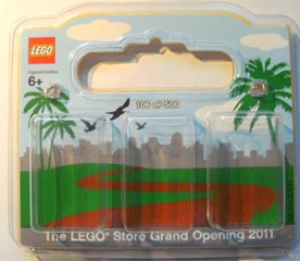 LEGO Store Grand Opening Exclusive Set, Fashion Valley, San Diego, CA blister pack