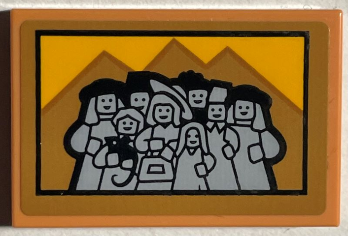 PBページ Tile 2 x 3 with Picture of Minifigures with Rat and Pyramids