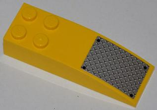LEGO Lot of 4 Yellow 6x2 Curved Slope Pieces