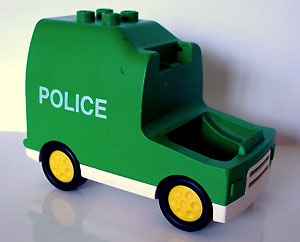 Aan stijl Menagerry Duplo Van Paddy Wagon Type 2 with 'POLICE' Pattern : Part bb0264 | BrickLink