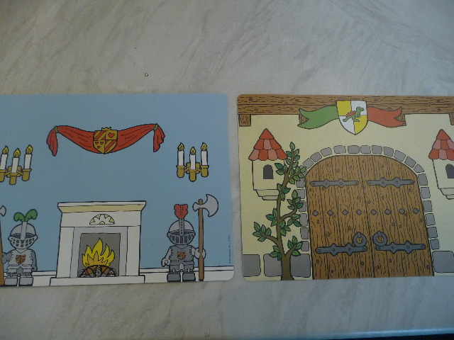 Plastic Part for Sets  3615 and 9131 - Scene Backdrop with Room Interior with Fireplace / Castle Gate Pattern