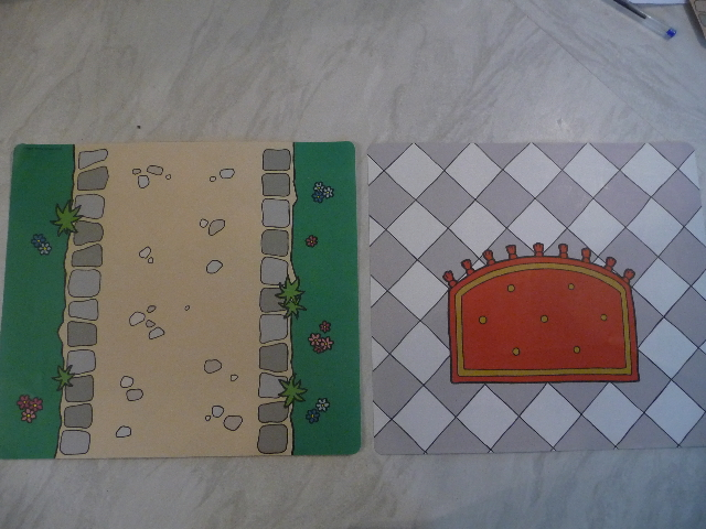 Plastic Part for Sets  3615 and 9131 - Playmat with Dirt Road / Tile Floor with Rug Pattern