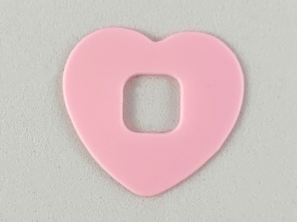 Clikits, Icon Accent Rubber Heart 2 5/8 x 2 5/8