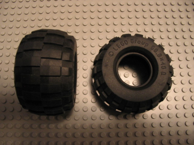 Tire 68.8 x 40 Balloon Large