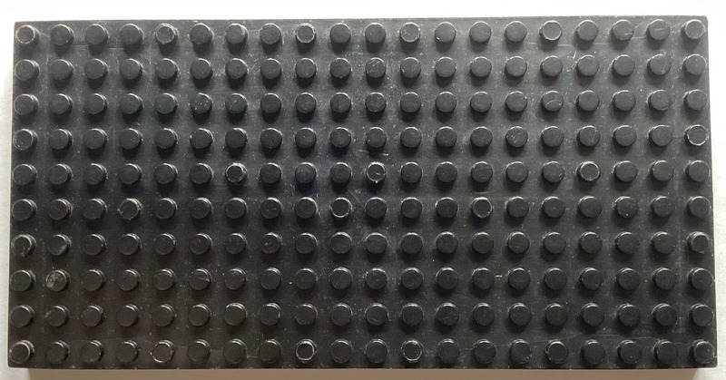 Brick 10 x 20 without Bottom Tubes, with '+' Cross Support and 4 Side Supports (early Baseplate)