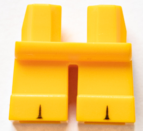 Legs Short with Black Gaps Between 4 Toes Pattern