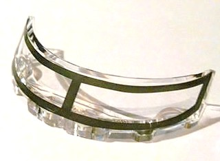 Windscreen 3 x 6 x 1 Curved with Black Window Outline Pattern