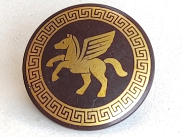 Minifigure, Shield Circular / Round Convex Face with Gold Winged Horse Pattern