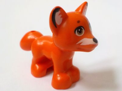 Fox, Friends Style with Black Nose, Dark Tan Eyes, White Face, Ears and Tail Markings Pattern