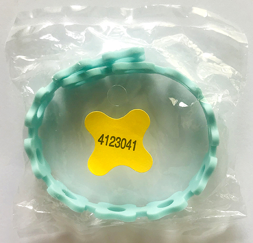 Plastic Flower Chain, Scala