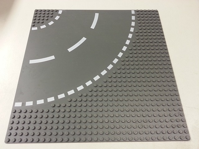 Baseplate, Road 32 x 32 6-Stud Curve with White Dashed Lines Pattern