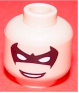 Minifigure, Head Male Black Eye Mask with Eye Holes and Smile Pattern (Nightwing)