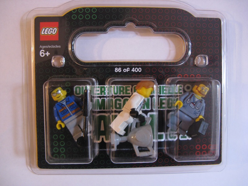 LEGO Store Grand Opening Exclusive Set, Carrefour Laval, Laval, QC, Canada blister pack
