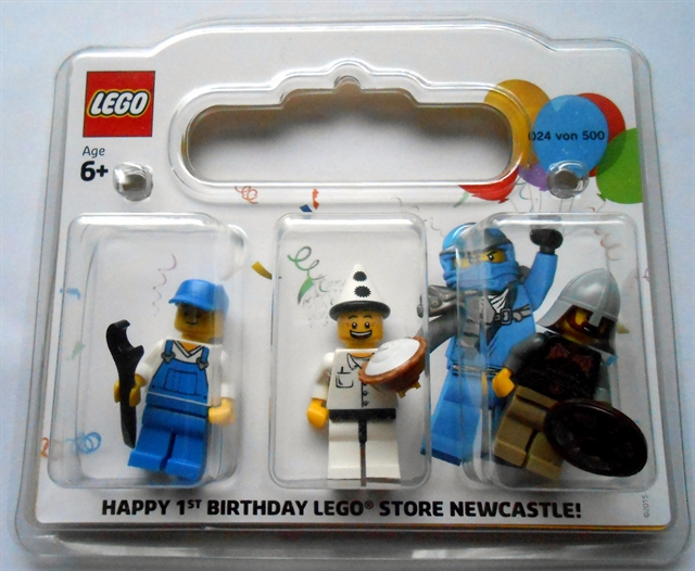 LEGO Store 1st Anniversary Exclusive Set, Newcastle, UK blister pack