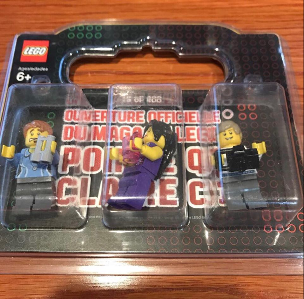 LEGO Store Grand Opening Exclusive Set, Fairview Pointe Claire, QC Canada blister pack