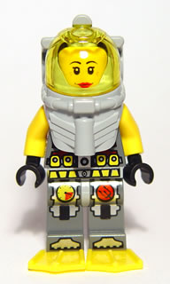 Atlantis Diver 5 - Samantha Rhodes - With Yellow Flippers and Trans-Yellow Visor
