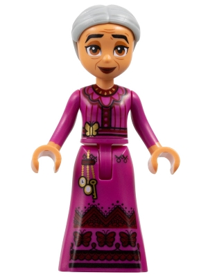 Alma 'Abuela' - Light Bluish Gray Hair