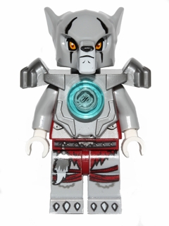Worriz with Flat Silver Large Shoulder Armor