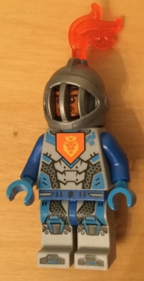 Nexo Knight Soldier - Gray Helmet, No Armor